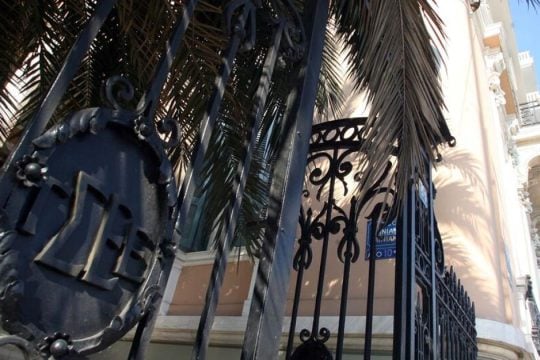 Από τα μνημόνια στο «σκάνδαλο των καταρτίσεων»